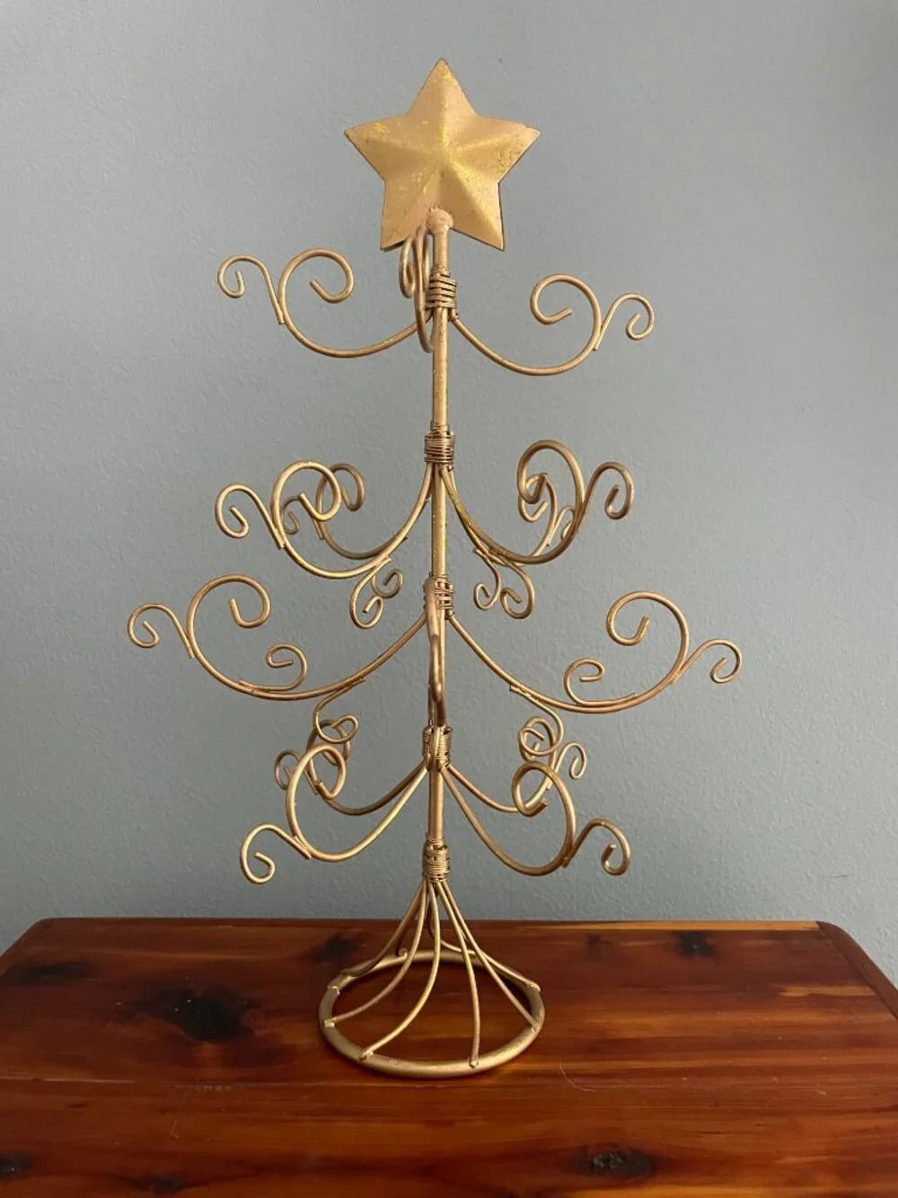 Pier 1 One Mini Ornament Holder Gold Tone Christmas Tree Miniature in Box