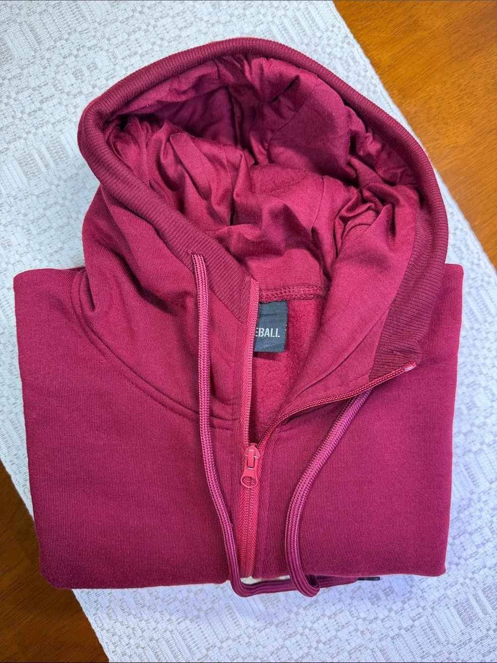 Men’s Solid Maroon Zip-Up Hoodie