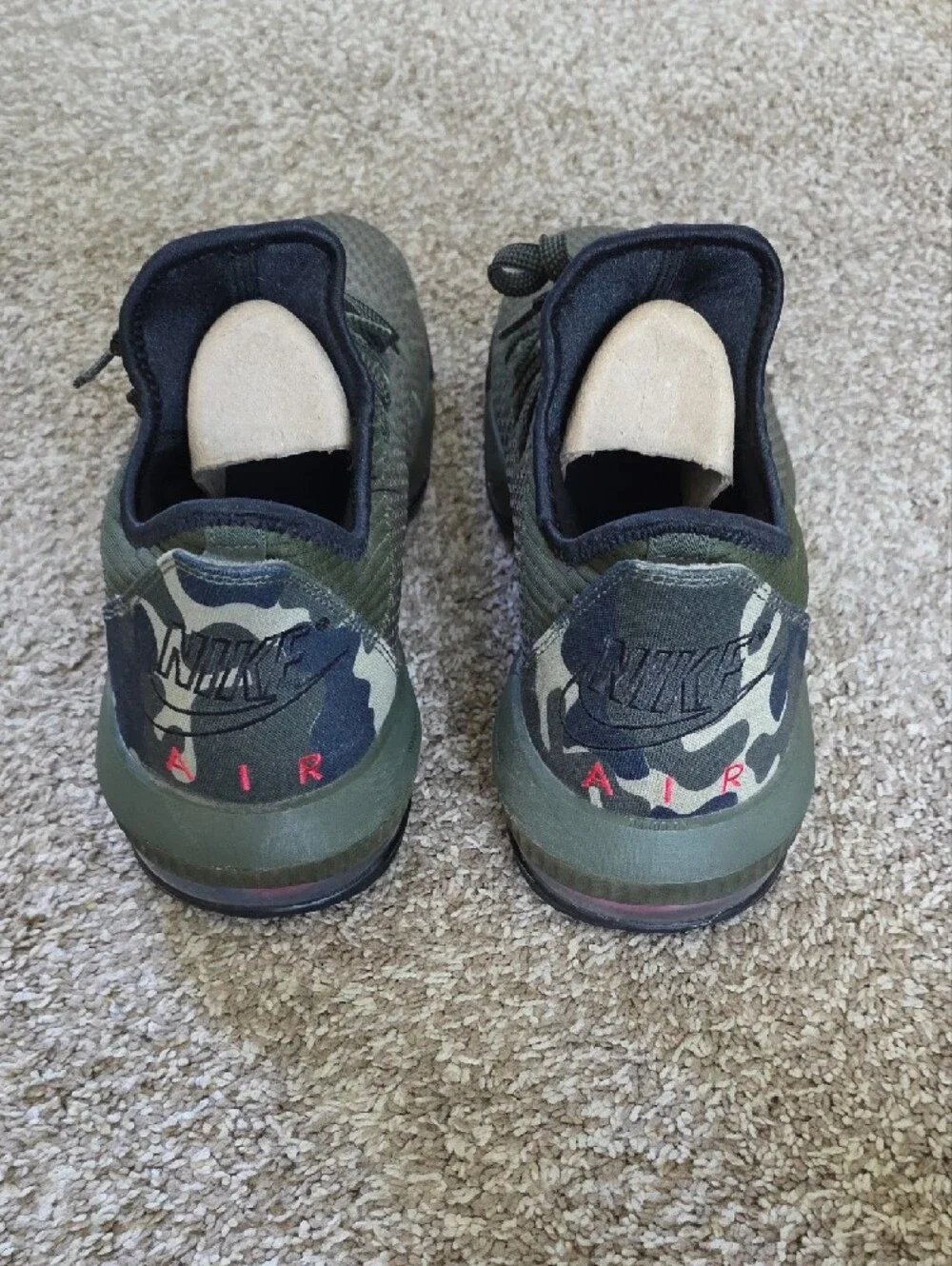 Nike-LeBron 16 Low 'Camo