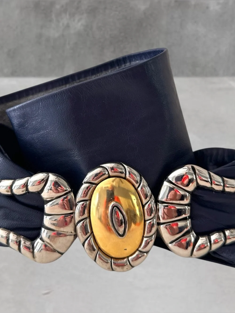 VINTAGE DAME BLUE LEATHER STATEMENT BUCKLE WASIT BELT