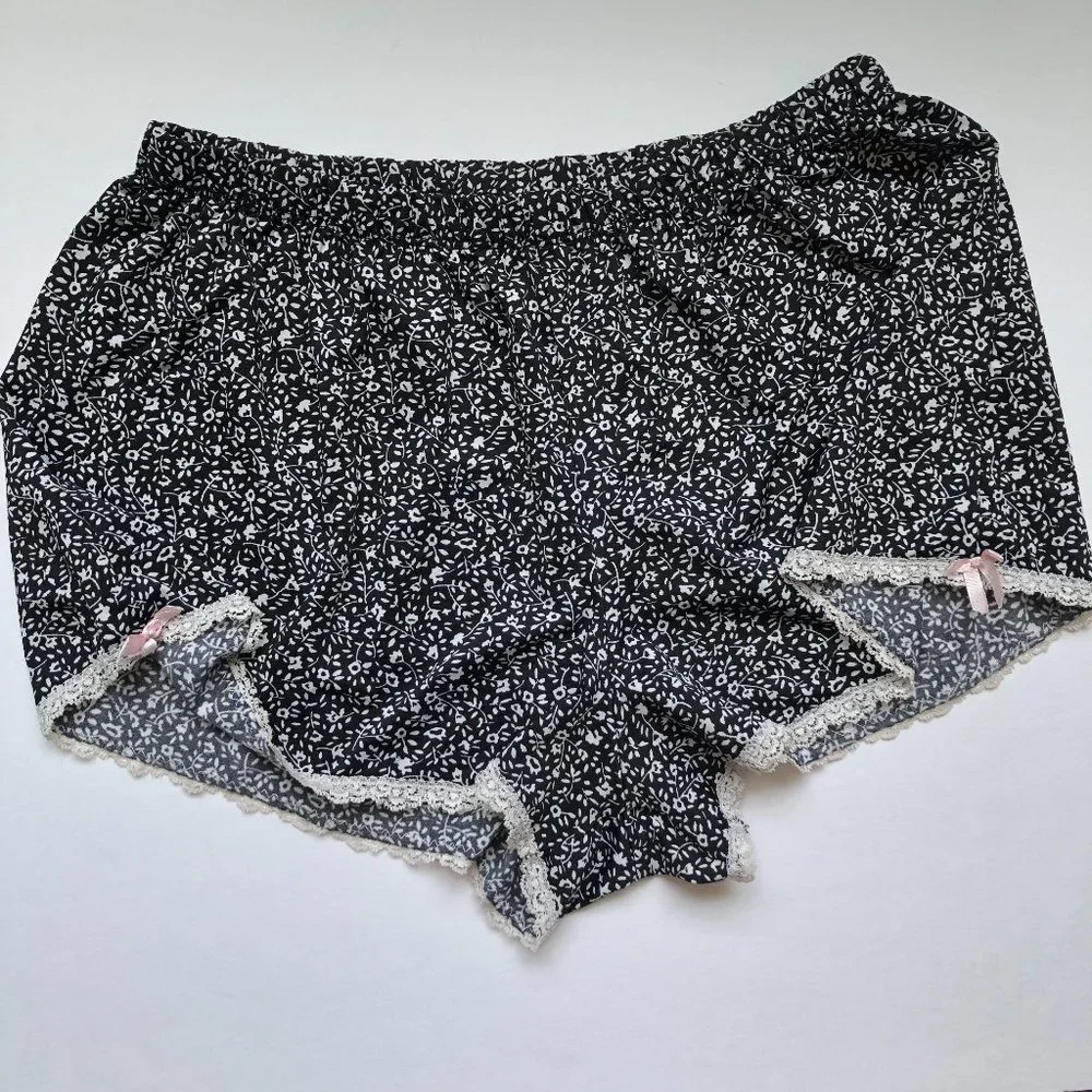 Marilyn Monroe Babydoll Cottagecore Lace Trim Cami & Shorts Floral Sleep Set