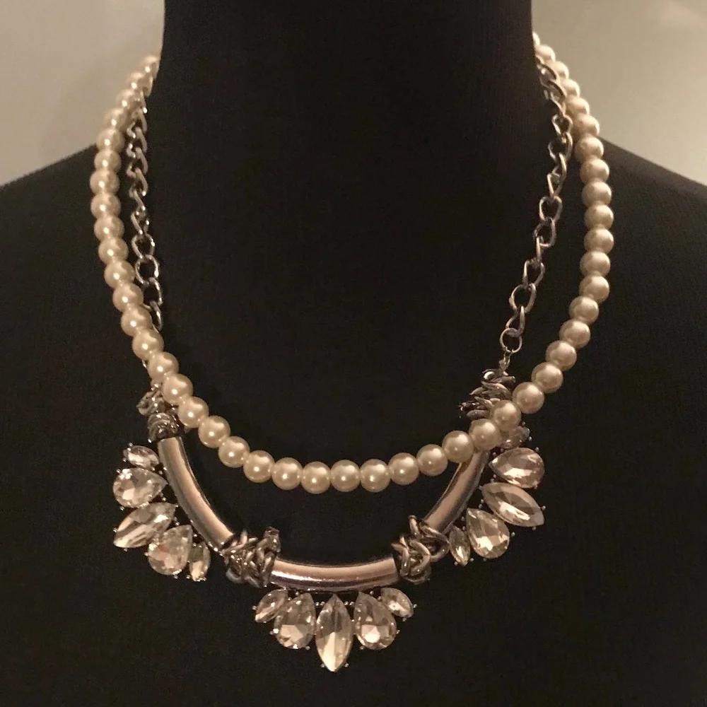Nwt Women's Faux Pearl Crystal Necklace Earrings Statement Set