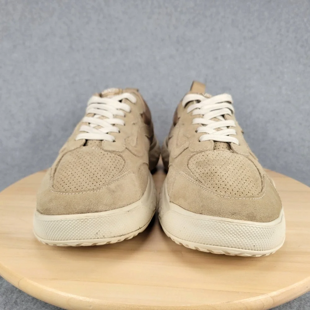Vans UltraRange VR3 Mens Size 11 Tan Suede Perforated Low Top Sneakers