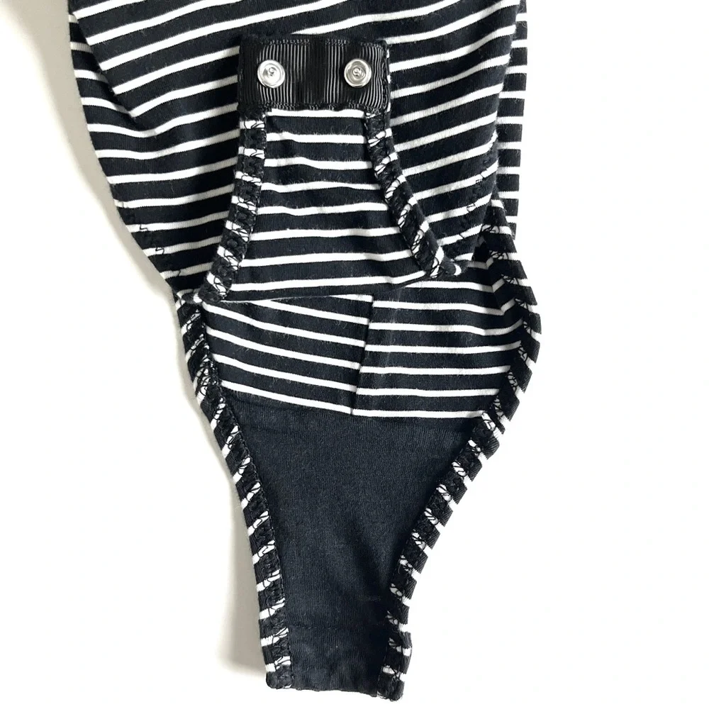 Everlane The Long Sleeve V-Neck Bodysuit in Black/White Stripe - sz XXS