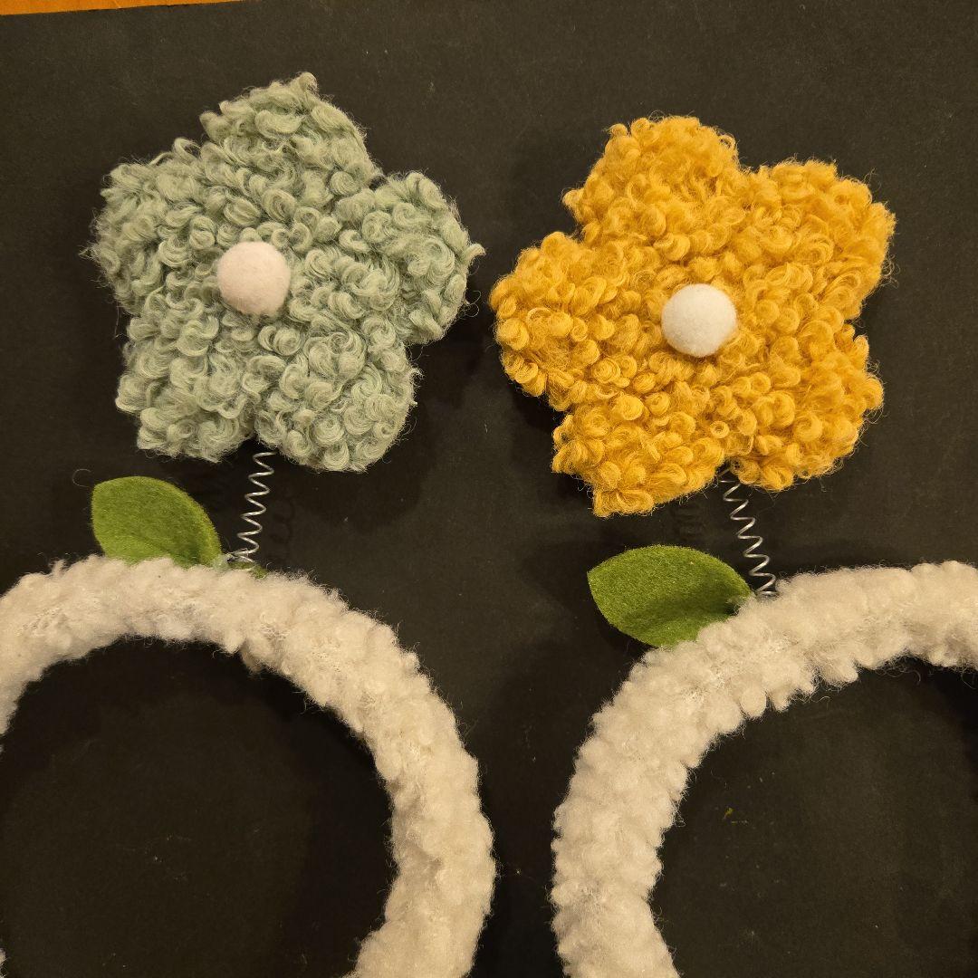 Set of 2 Headbands with Flower Motifs