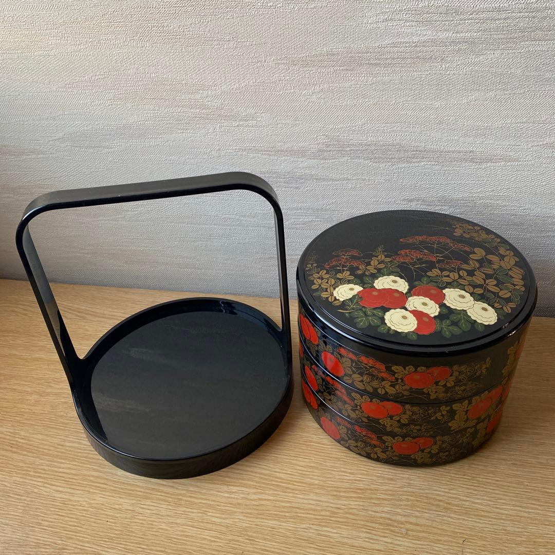 Round 3-Tier Bento Box