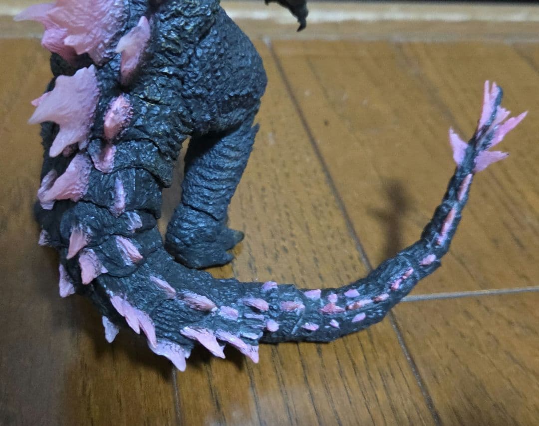 No price reduction. *Must read the junk item description. MonsterArts Godzilla Evolve Kong