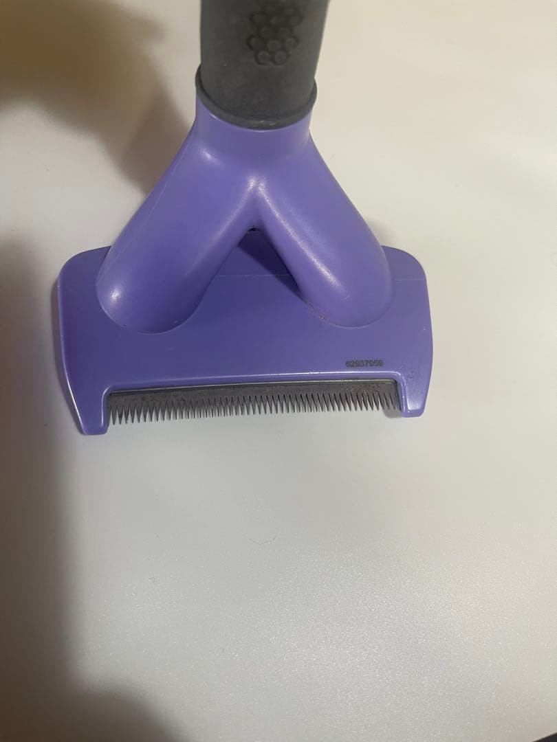 Furminator for Medium/Large Long-haired Cats